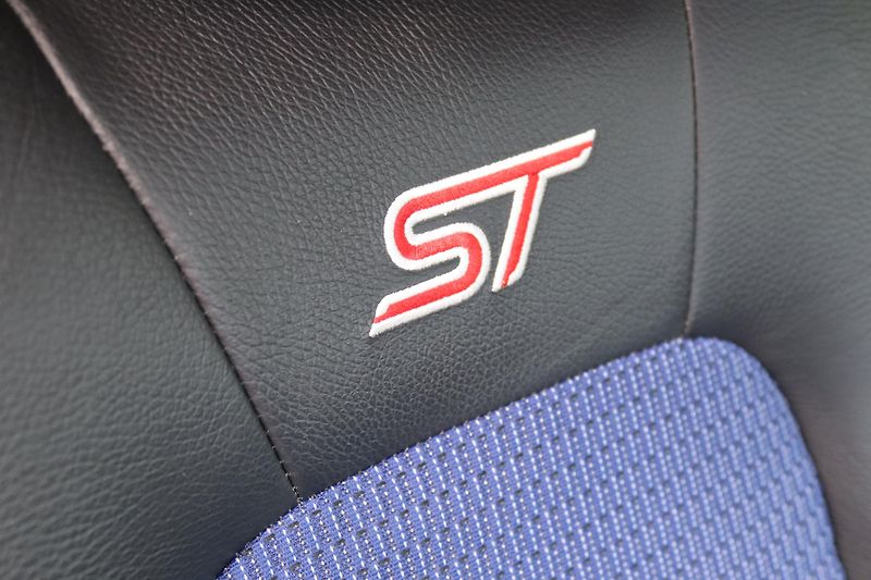 Ford Fiesta ST 2.0i 110kW - fotka 43 z 49