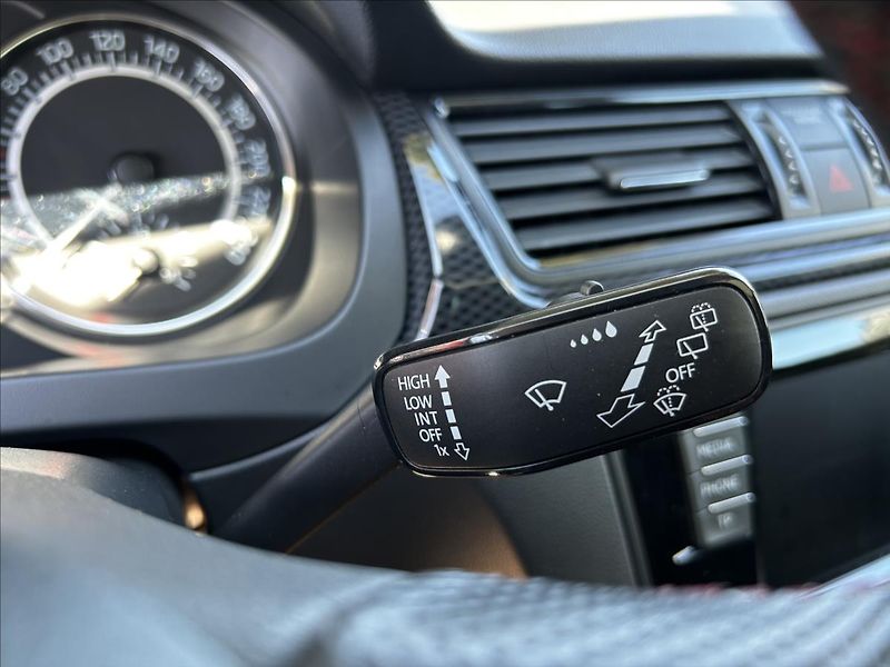 Škoda Rapid 1,2 TSi 81kW Monte Carlo, ALU - fotka 27 z 50
