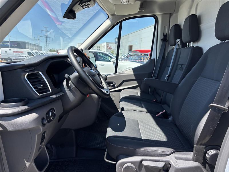 Ford Transit 2,0 EcoBlue 96kW L3 - fotka 19 z 38