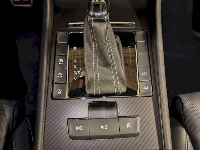 Škoda Superb (2023) Combi 2.0 TDI 147 kW DSG 4x4 S - fotka 18 z 31