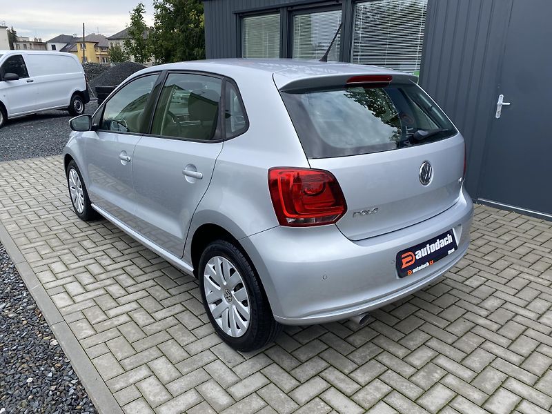 Volkswagen Polo 1.4 MPI 63kW - 1xMAJ.- PDC - fotka 3 z 37