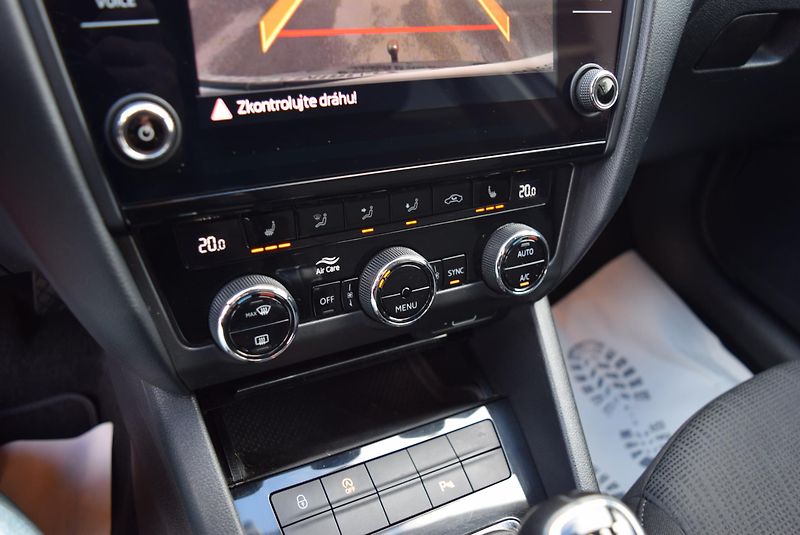 Škoda Octavia (2019) 1.5TSI 110kw AMBITION KAM TAŽ  - fotka 23 z 43