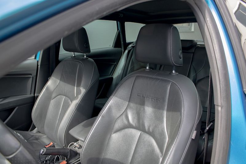 Seat Leon - fotka 14 z 39