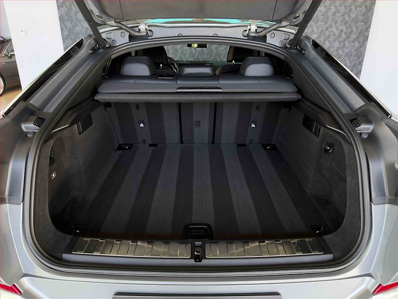 BMW X6 (2025) xDrive40d - fotka 10 z 22