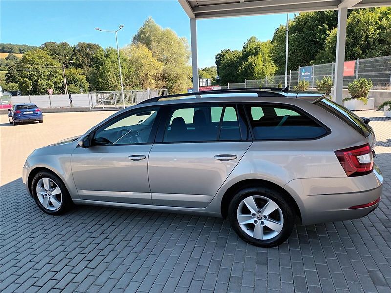 Škoda Octavia 1,4 TSI,110KW,AT,NAVI,SERVIS - fotka 8 z 43