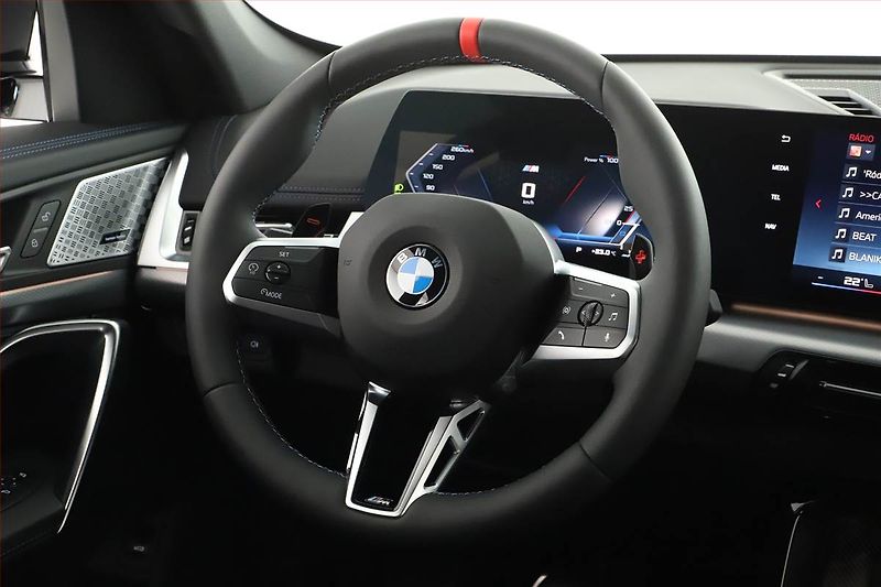 BMW X1 (2025) M35i xDrive - fotka 8 z 23