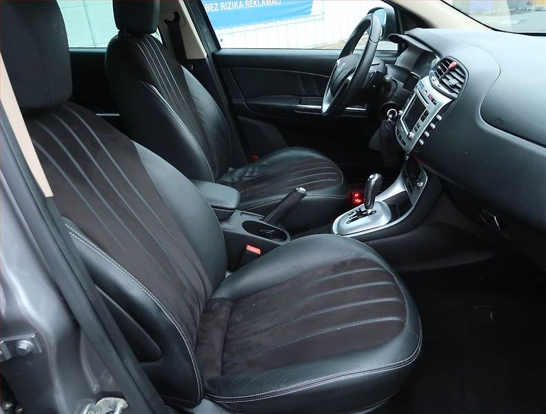 Lancia Delta (2010) 1.6 JTD, Automat, po STK - fotka 9 z 18