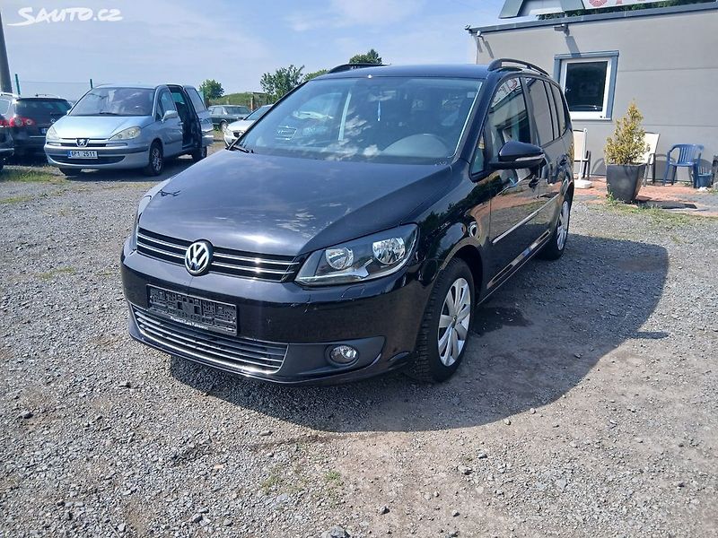 Volkswagen Touran (2012) 1.4 TSI, 7 míst - fotka 2 z 34