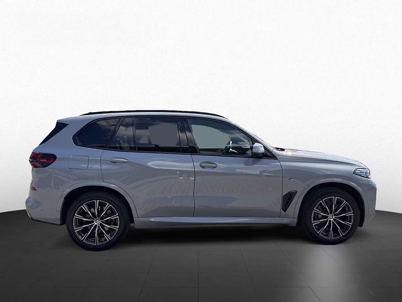 BMW X5 xDrive30d M-Sport Pano 360 HuD - fotka 3 z 15