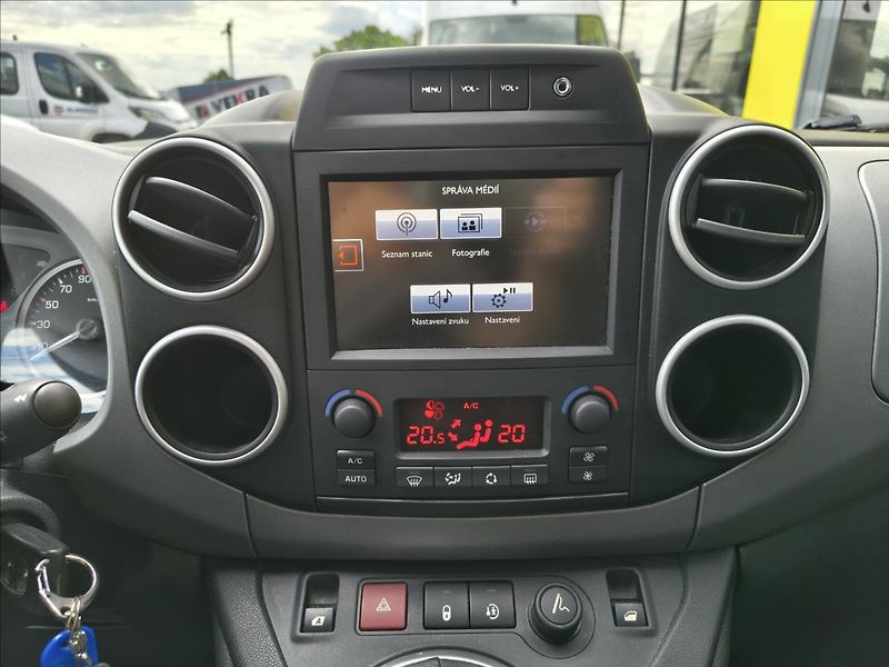 Citroën Berlingo 1,6   1,6 HDi SHINE - fotka 14 z 21