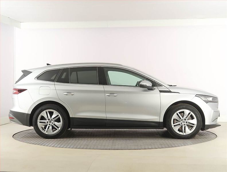 Škoda Enyaq (2022) iV 80 (82 kWh), SoH 94% - fotka 6 z 33
