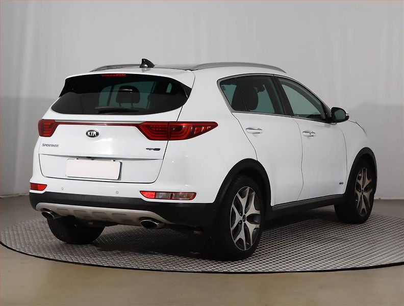 Kia Sportage (2018) 1.6 T-GDI, 4X4, Automat, Kůže - fotka 5 z 29