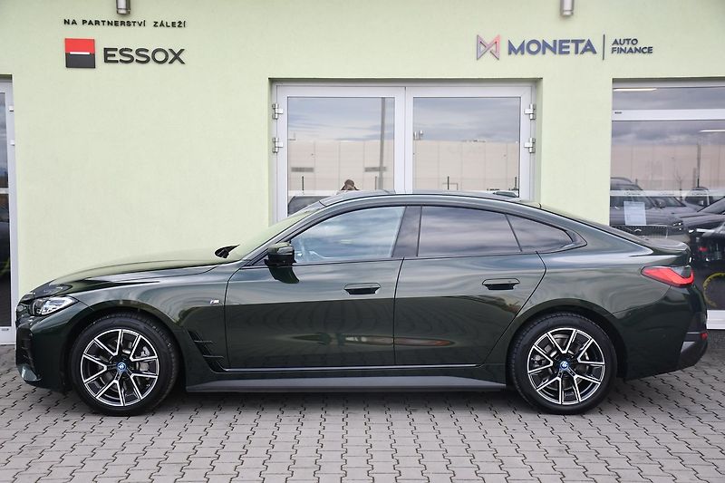 BMW i4 eDrive40 M-SPORT HUD 1.M TAŽNÉ - fotka 11 z 44
