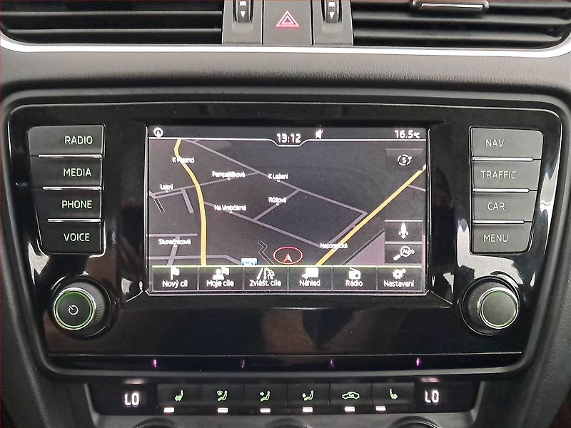 Škoda Octavia (2016) Ambition Plus 2.0 TDI, 4X4 - fotka 13 z 16
