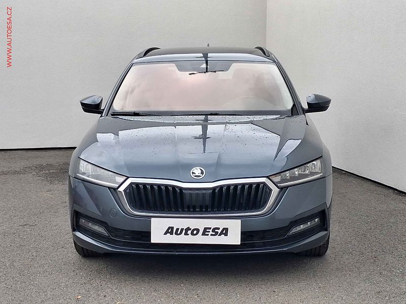 Škoda Octavia (2021) 2.0 TDi, ČR, Ambition, TZ - fotka 2 z 17
