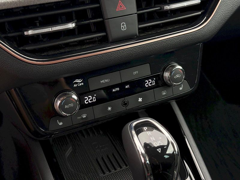 Škoda Kamiq (2025) 1.0 TSI 85 kW DSG TopSelection - fotka 12 z 21