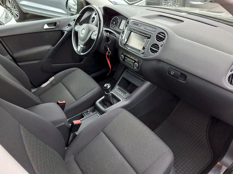 Volkswagen Tiguan (2014) 2,0TDi 81kW - fotka 15 z 34