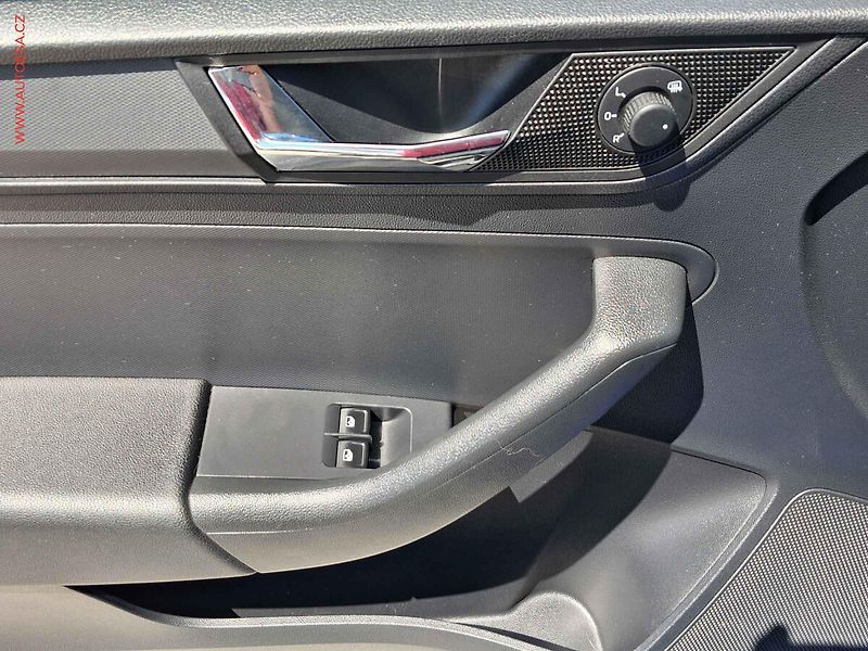 Škoda Rapid (2019) 1.0TSi, 1.maj,ČR, Active - fotka 11 z 15