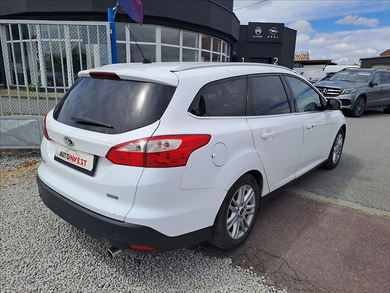 Ford Focus 1,6 ECOBOOST - fotka 3 z 16