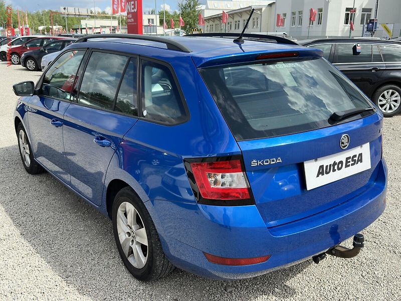 Škoda Fabia (2018) 1.0TSi, 2.maj,ČR, AC, tažné - fotka 6 z 18