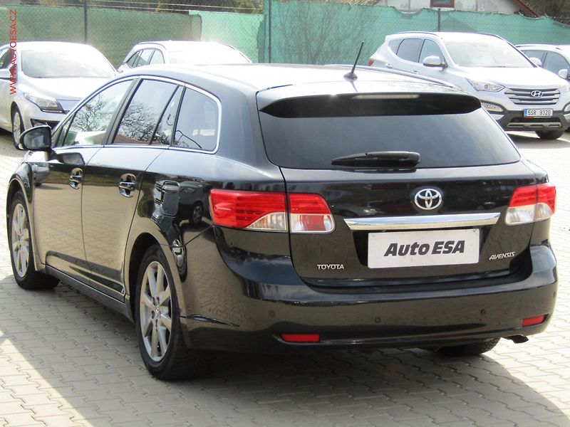 Toyota Avensis (2013) 2.0 D4-D, 1.maj,ČR, Navi - fotka 6 z 21