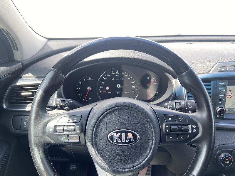 Kia Sorento 2.2 CRDi 147kW AT AWD Premium - fotka 16 z 25