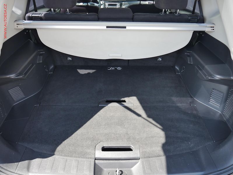 Nissan X-Trail (2014) 1.6dCi, AC, TZ, park.čidla - fotka 7 z 20