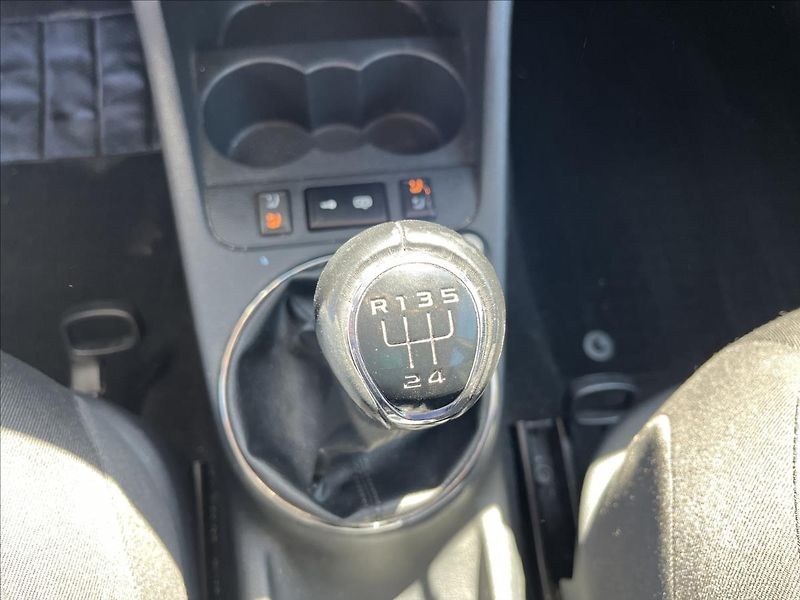 Škoda Fabia 1,6 TDi ČR KLIMA ALU 2 x KOLA - fotka 21 z 33