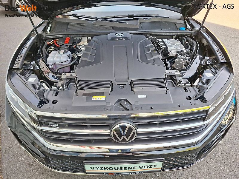 Volkswagen Touareg (2024) R-LINE, FACELIFT,3.0 TDI,210kW - fotka 26 z 29
