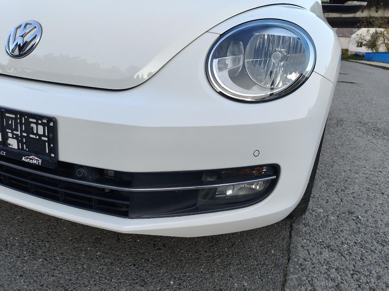 Volkswagen Beetle (2015) 1,2 TSI Club - fotka 29 z 33