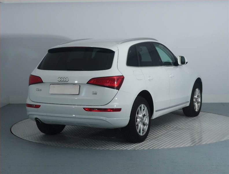 Audi Q5 (2014) 2.0 TDI, 4X4, Automat - fotka 5 z 14