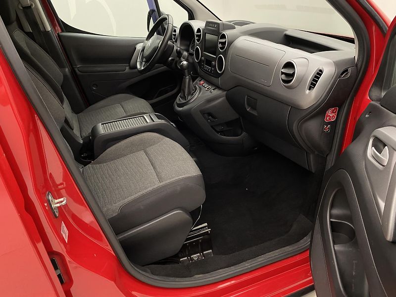 Citroën Berlingo MULTISPACE 1.6HDI REZERVACE - fotka 19 z 34
