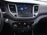 Hyundai Tucson (2015) 1.6 GDI, Serv.kniha, Navi - náhled 12