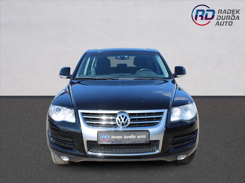 Volkswagen Touareg 2,5 TDI  NOVÉ V ČR,4x4 - fotka 2 z 29