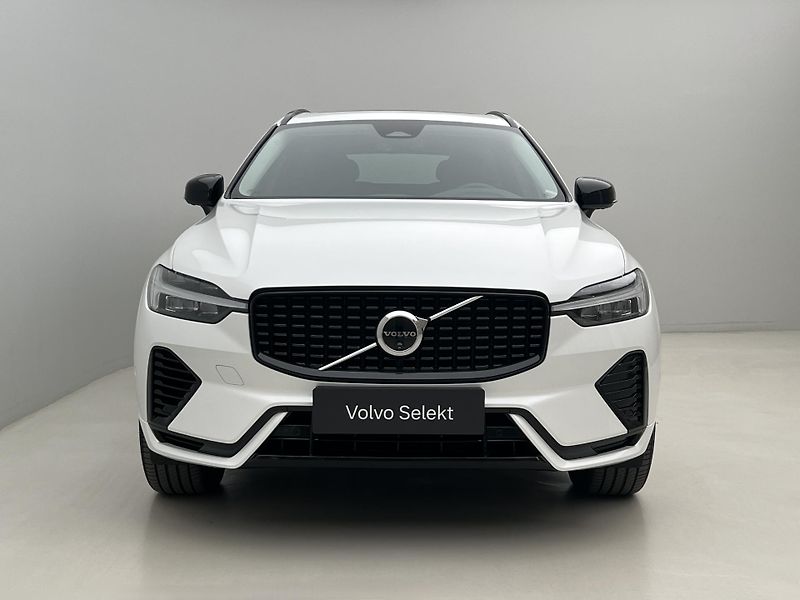 Volvo XC60 T6 AWD DARK PLUS CZ 1. maj. - fotka 14 z 49