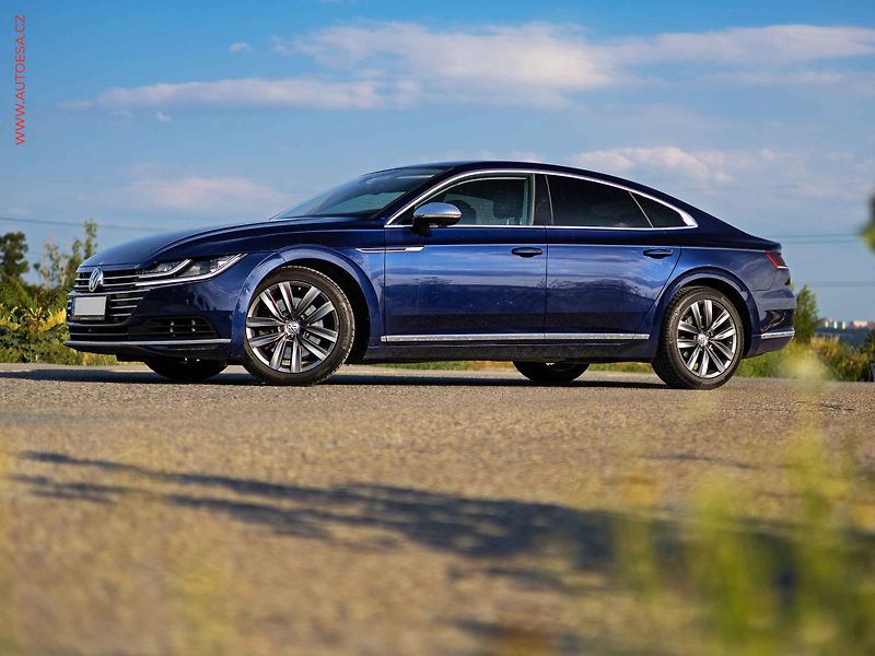 Volkswagen Arteon (2019) 2.0 TSi 4Motion, 1.maj,ČR - fotka 2 z 27