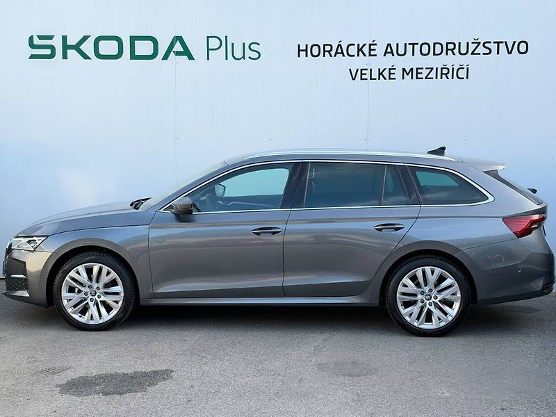 Škoda Octavia combi Exclusive Selection 1,5 - fotka 3 z 37
