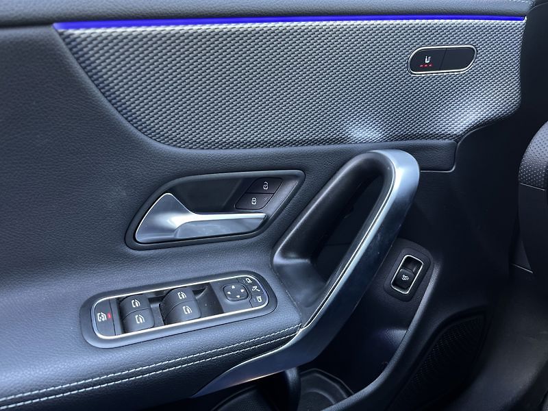 Mercedes-Benz CLA Třída 200 kupé - fotka 13 z 21