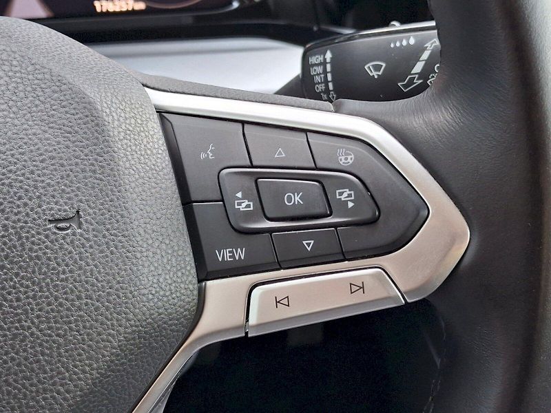 Volkswagen Golf (2020) Life 1,5TSi 96kW - fotka 18 z 33