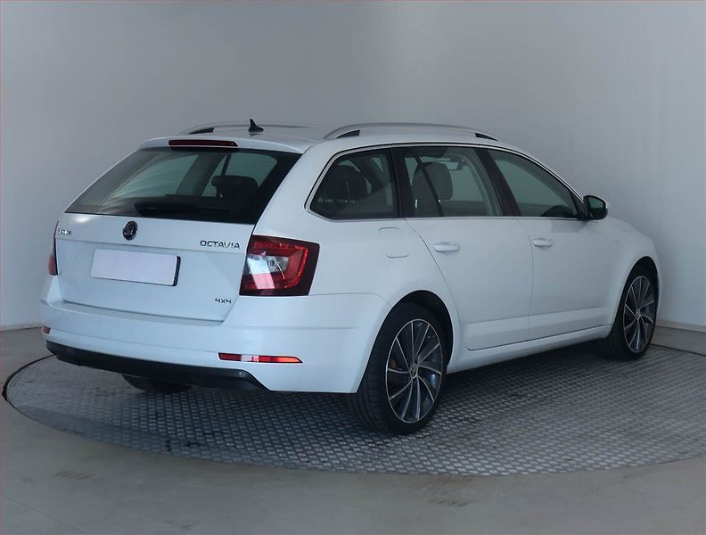 Škoda Octavia (2017) Laurin&Klement 2.0 TDI, 4X4 - fotka 5 z 21