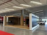 Nedaleko Poděbrad začíná fungovat největší autosalon ojetých aut v Evropě