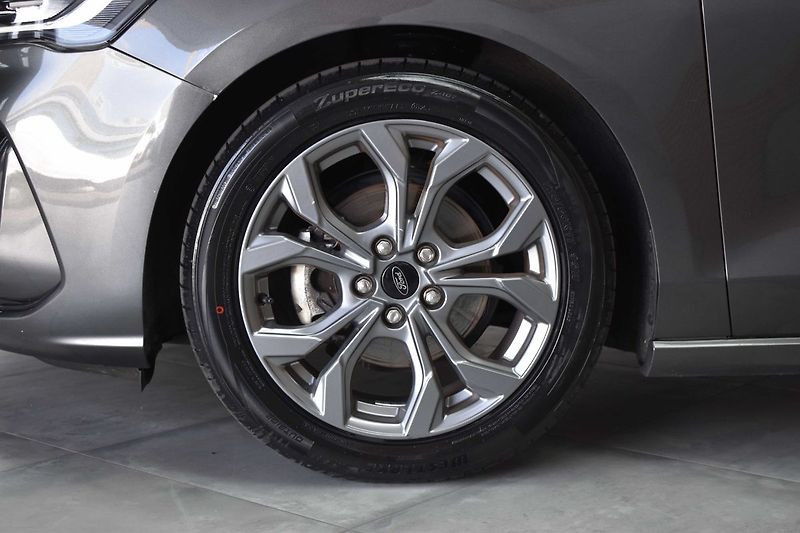 Ford Focus 1.0 EB 92kW ST-LINE*KAMERA*DPH - fotka 32 z 40