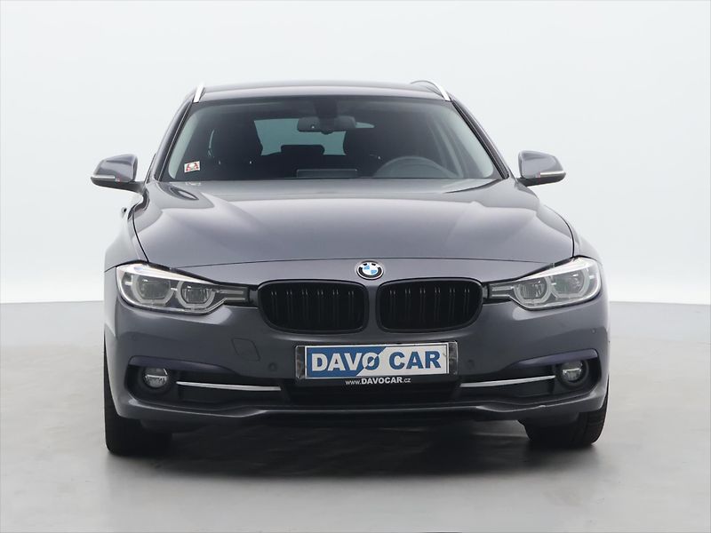 BMW Řada 3 2,0 320d xDrive 140kW Sport - fotka 2 z 29