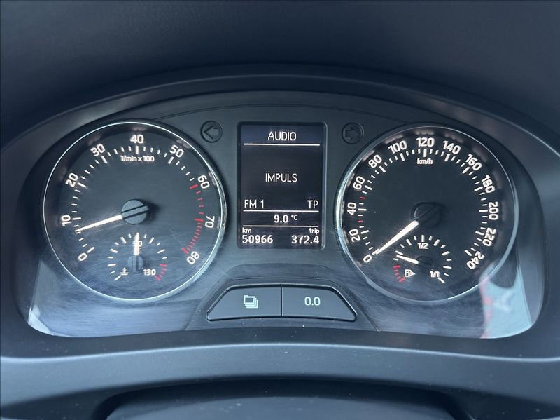 Škoda Rapid 1,2 TSI,63kW,tažné,1.maj.,ČR - fotka 31 z 50