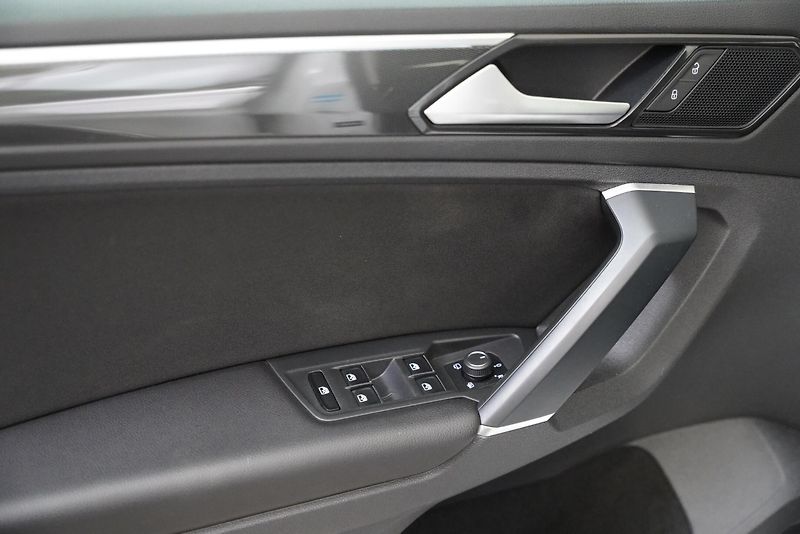 Volkswagen Tiguan - fotka 12 z 25