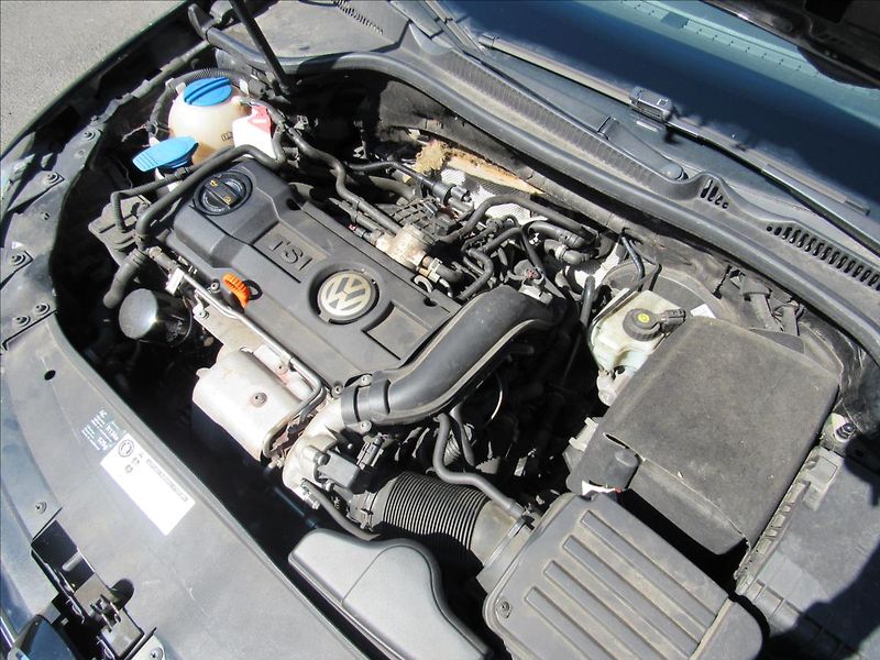 Volkswagen Golf 1,4 TSi 90kW Team - fotka 24 z 24