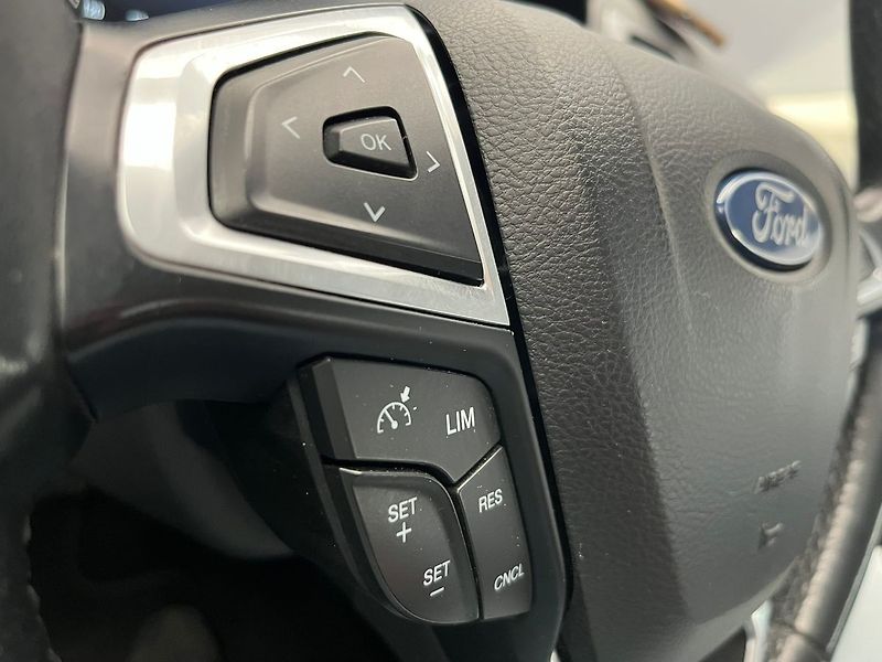 Ford Mondeo 2.0 TDCi Titanium manuál Cebia - fotka 30 z 49
