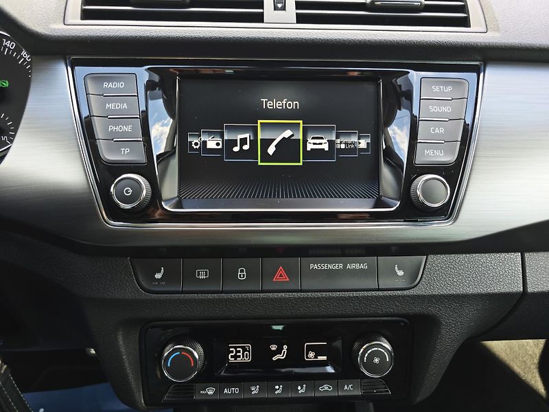 Škoda Fabia TSI 81KW DSG KAMERA ACC 1Majit - fotka 20 z 22