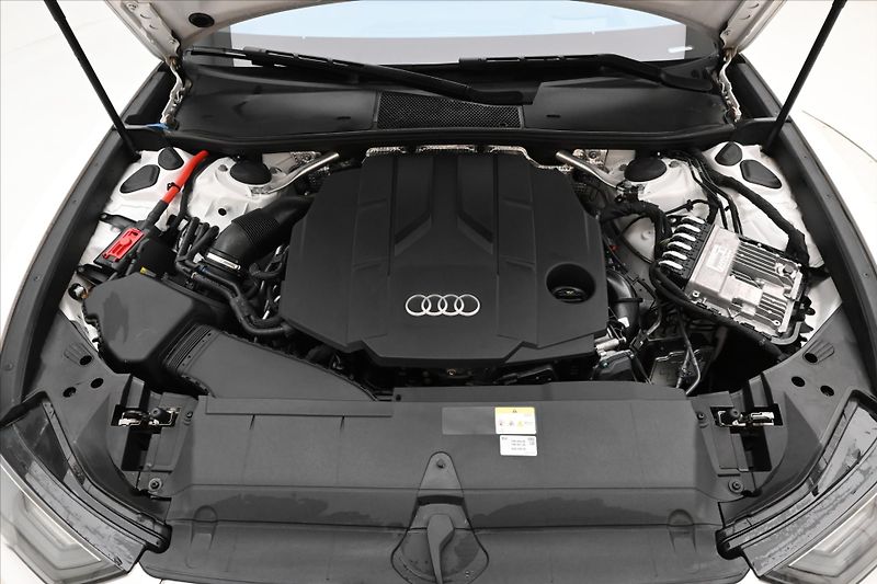 Audi A6 3,0 TDI 210 kW QUATTRO S-LINE - fotka 9 z 32