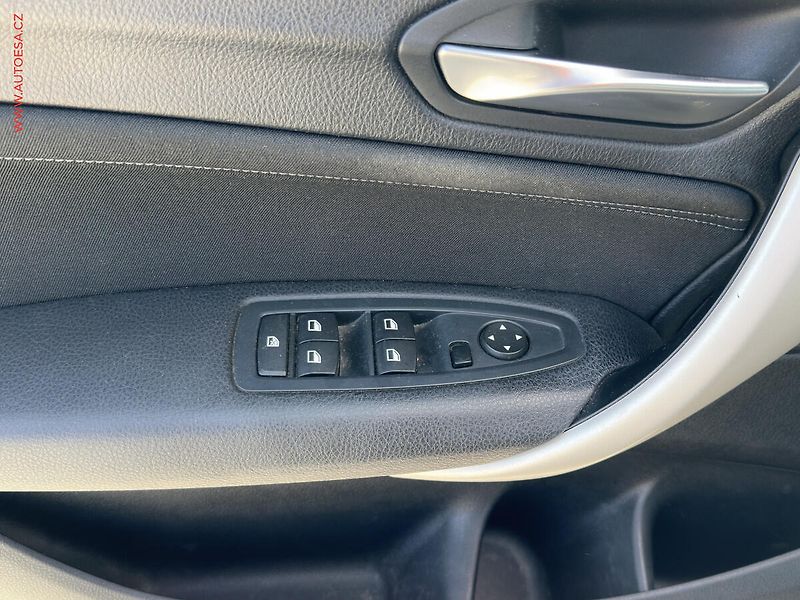 BMW Řada 1 (2016) 1.5 i 116i, ČR, Advantage - fotka 11 z 20